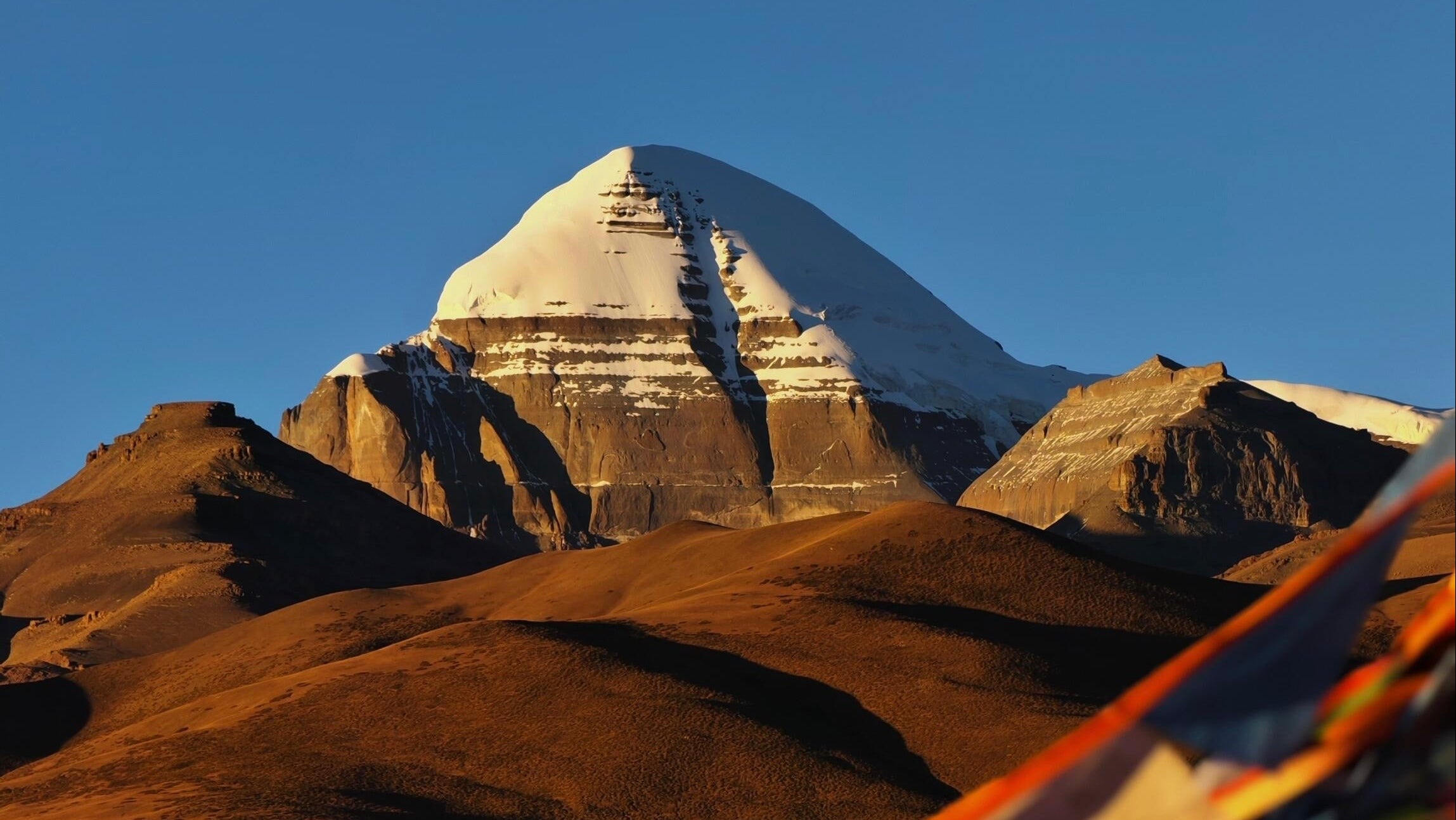 slider image slider_item_UtyaXN